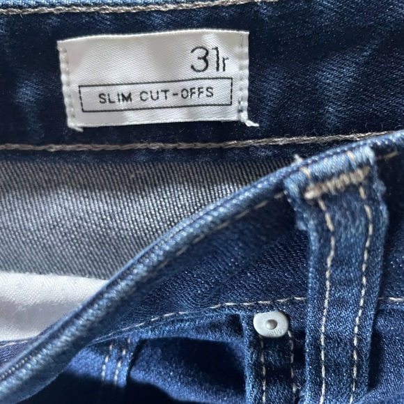 Gap Cut off Jean shorts - Picture 3 of 5
